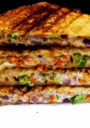 ভেজিস্ স্যান্ডউইচ (Vegies sandwich recipe in Bengali) রেসিপির প্রধান ছবি