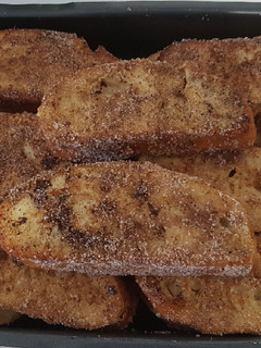 Una foto de Torrijas caseras de pan y leche