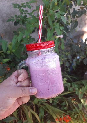 Una foto de Batido de kéfir y frutos rojos