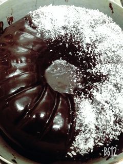 صورة لوصفة كيك بصوص الشوكولاته
