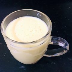 A picture of Mango shake.