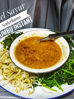 Foto resep Pecel Sayur Sederhana Bumbu Instant