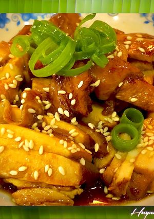 Hình của món Má Đùi Gà Xì Dầu.
