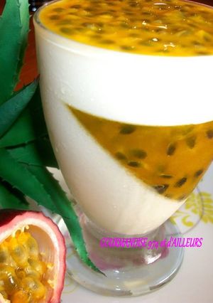 Une photo de Duo de panna cotta aux fruits de la passion