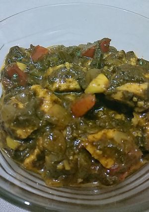 A picture of Palak Paneer.