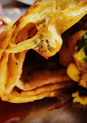 स्वीट कॉर्न एग रोल(sweet corn egg roll recipe in hindi) रेसिपी मुख्य फोटो