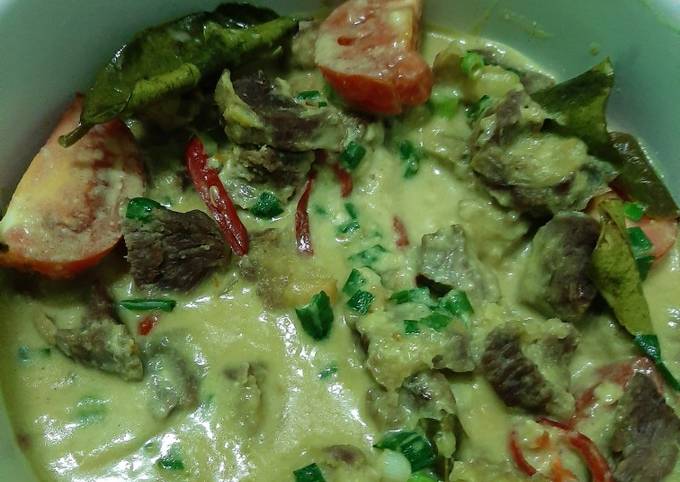 Langkah Mudah untuk Membuat Oseng Daging Bumbu Kuning, Bisa Manjain Lidah