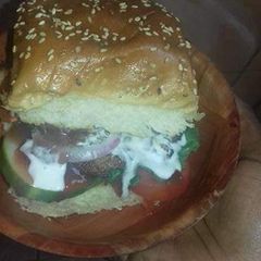 A picture of Beef Burger.