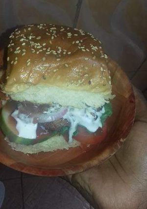 A picture of Beef Burger.