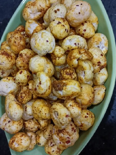मखाने की चाट (makhane ki chaat recipe in Hindi) रेसिपी मुख्य फोटो