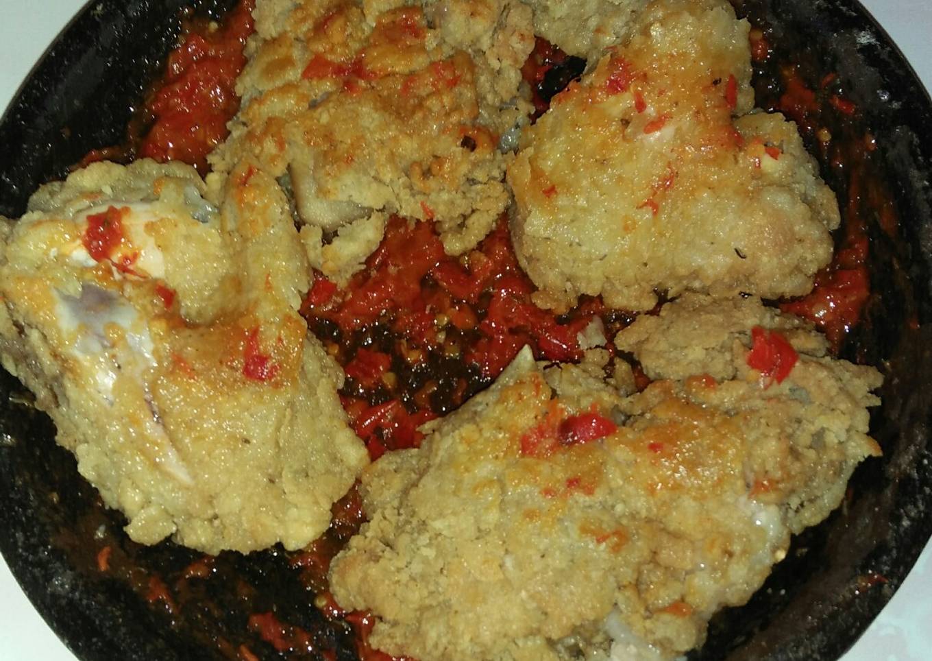 Ayam geprek gurih dan renyah