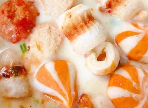 Foto resep Chikuwa Dumpling Soup With Milk Cheese