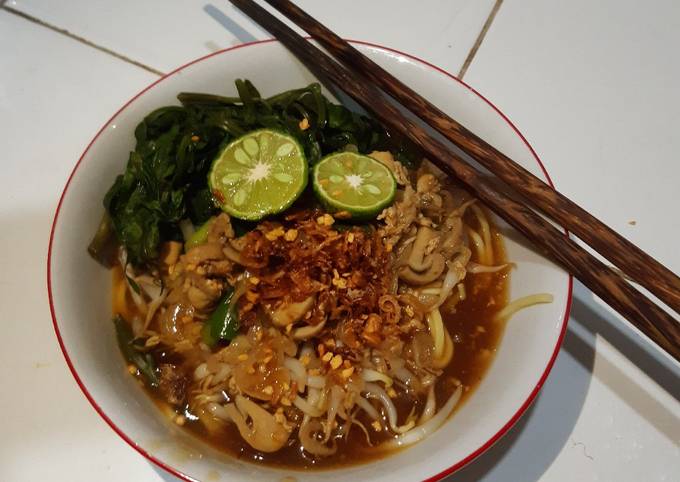 Bagaimana Menyiapkan Mie kangkung🍜, Enak
