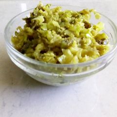A picture of Cabbage capsicum poriyal.