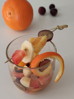 Una foto de Macedonia de frutas🍓🍒🍊🍌