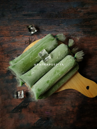 Cara Gampang Menyiapkan Es Lilin Kacang Hijau, Lezat Sekali