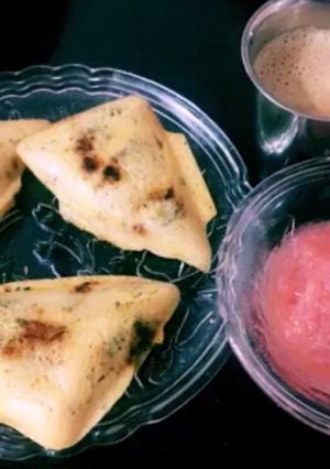 A picture of Idli Batter Sandwich.