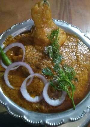A picture of Andhra Chicken Iguru.