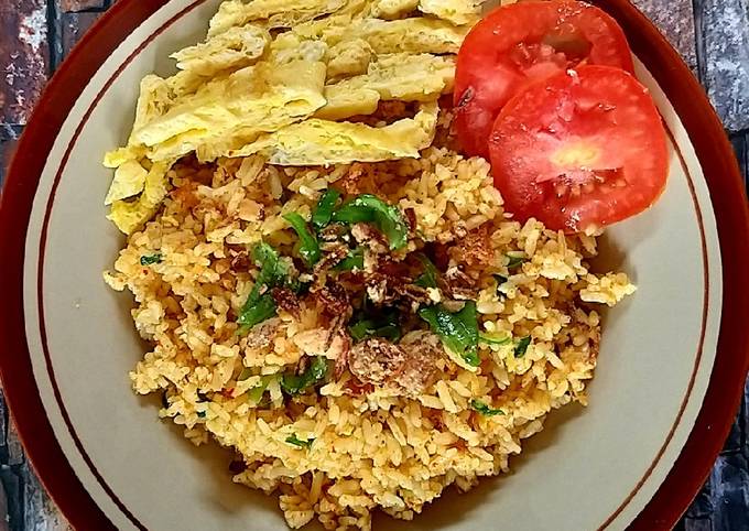 Nasi goreng ebi cabe merah