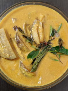 கத்தரிக்காய் கிரேவி (Brinjal gravy) (Kathirikkaai gravy recipe in tamil) செய்முறை முக்கிய புகைப்படம்
