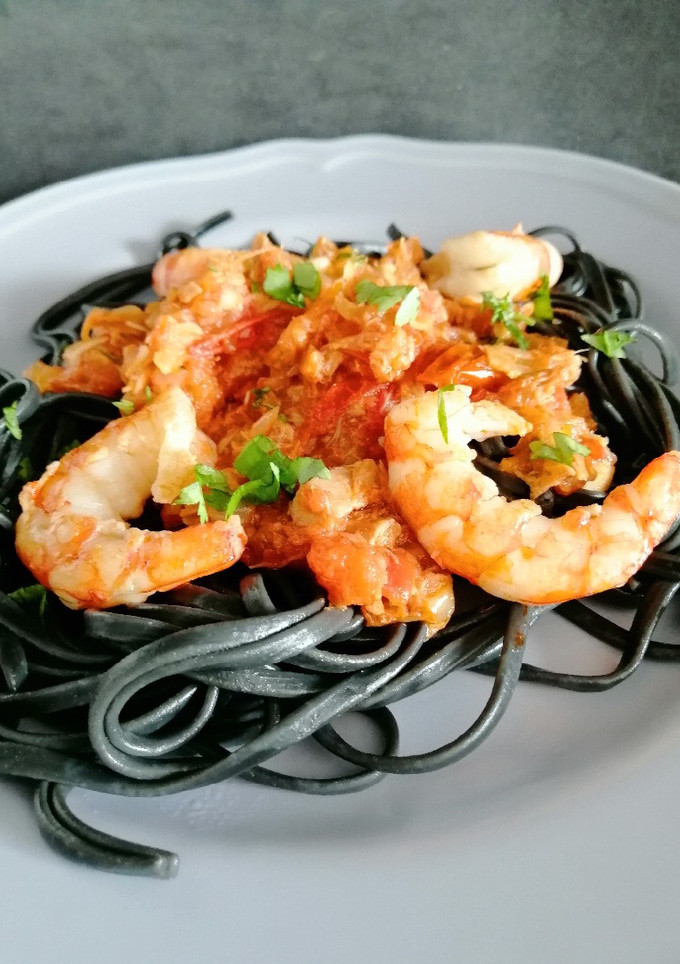 Una foto de Linguini con salsa de atún