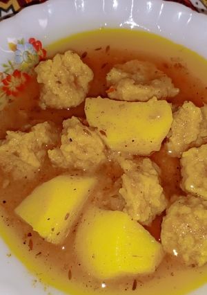 A picture of Aloo barri.