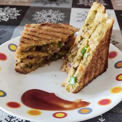A picture of Cheesy Grill Sandwich.