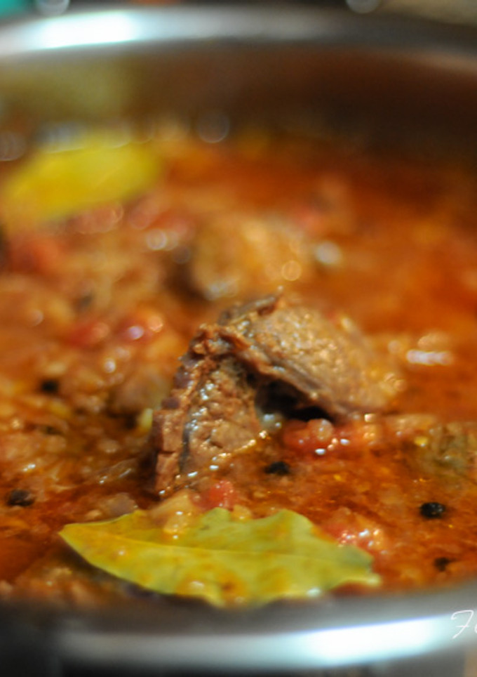 Una foto de Carne con tomate