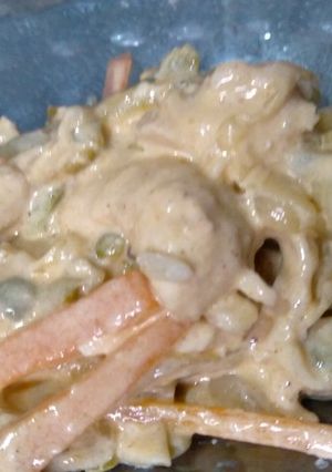 Una foto de Pollo ala crema