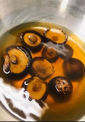 A picture of Dried Mushrooms.