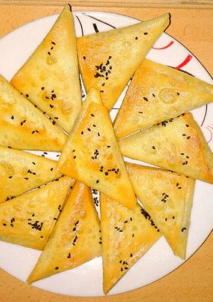 صورة لوصفة سمبوسة باللحم و الجبن 😍