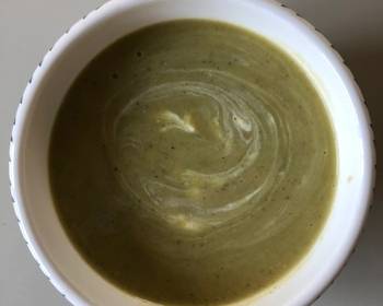 Ultimate, Prepare Creamy Broccoli  Stilton Soup Delicious Steady