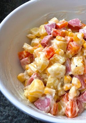 Hình của món Salad Nga - Đơn Giản Mà Ngon Bất Ngờ.