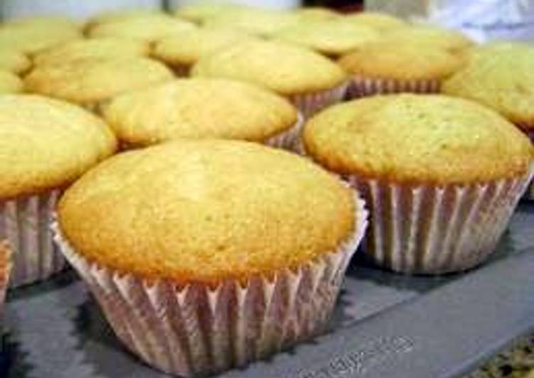How to Prepare Perfect Vanilla Cupcakes