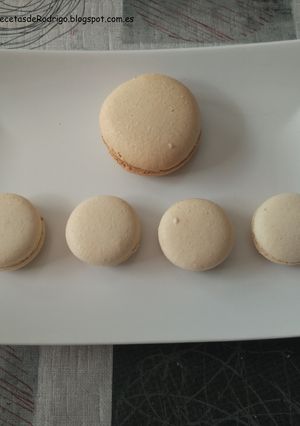 Una foto de Macarons de Dulce de leche