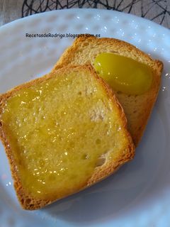 Una foto de Emulsión de aceite de Oliva (para untar)