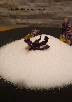 Una foto de Azúcar de violeta
