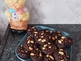 Bizcochitos de chocolate con maní y chispas 🍪🥜🍫