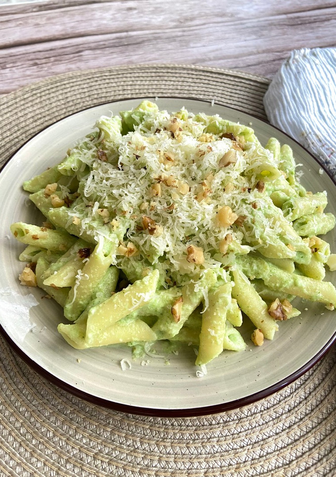 Una foto de Macarrones con brócoli y queso azul