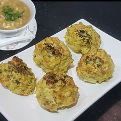 A picture of Cheesy mashed potato puffs.
