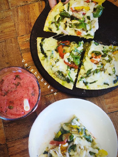 A picture of Cheesy Corn and Spinach Pizza.