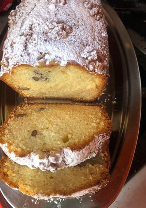 Una foto de Budín cuatro cuartos de nueces😋