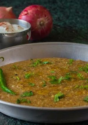 બાજરાની ખીચડી (Bajri Ni Khichdi Recipe In Gujarati) રેસીપી મુખ્ય ફોટો