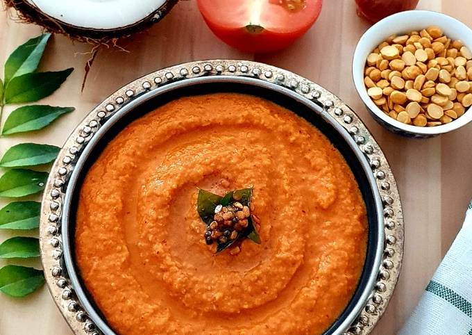 Recipe of Favorite Tomato Onion Chutney.