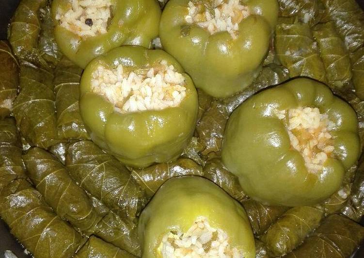 محشي ورق عنب و فلفل