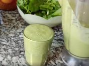 Una foto de licuado de nuez