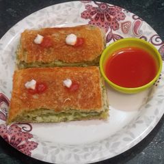 A picture of Cheese chutney sandwich.