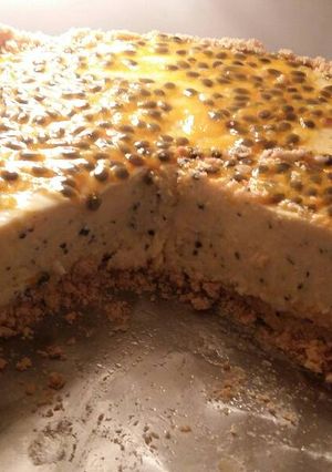 Una foto de Cheesecake de maracuyá