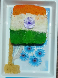 அரிசி மாவு மூவர்ண புட்டு (Arisi maavu moovarna puttu recipe in tamil) செய்முறை முக்கிய புகைப்படம்