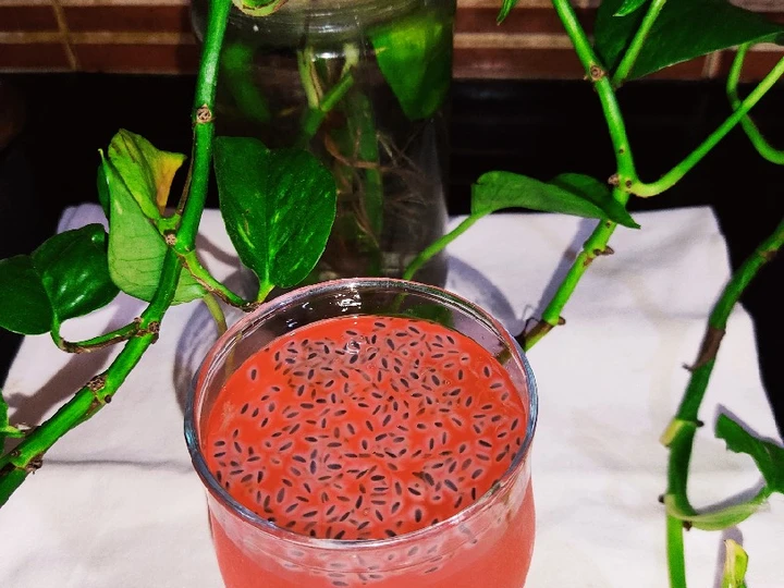 Simple Way Make Recipe Chia Seeds in Red Drink that is Can Pamper Your Tongue, Can Spoil the Tongue}